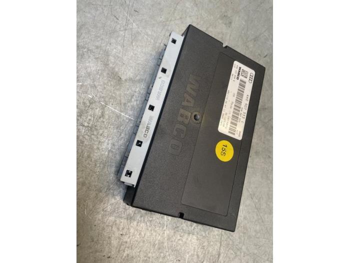 Luchtvering module van een Audi A8, Gebruikt, -, -, -