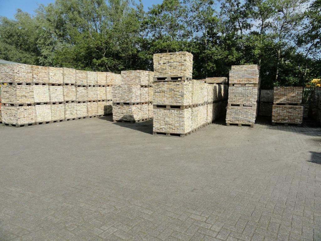 Friese geeltjes / boeren geeltjes +400.000 stuks op voorraad, Ophalen, Gebruikt, Bakstenen, Info@walstra.nl