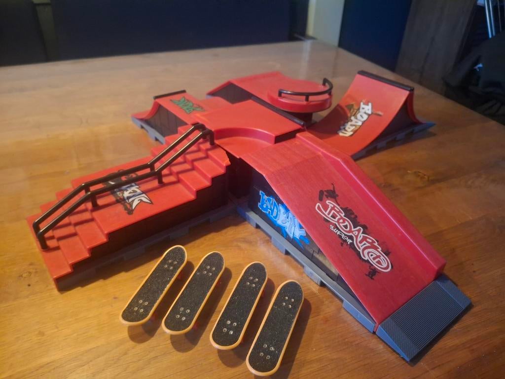 Jespro skatebaan met skateboards, Ophalen of Verzenden