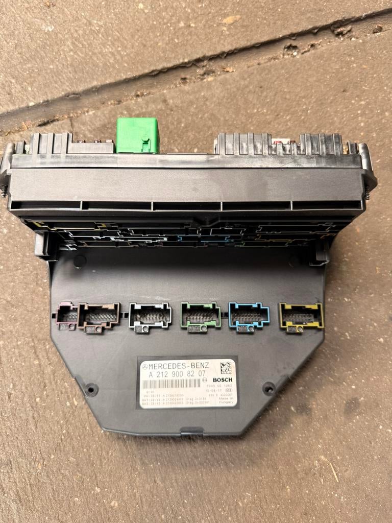 Zekeringkast Mercedes W212 A2129008207, Ophalen of Verzenden, Gebruikt, Mercedes-Benz