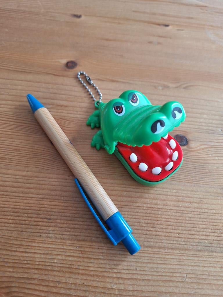 Mini 'krokodil met kiespijn' spel (sleutelhanger), Ophalen of Verzenden, Overige typen