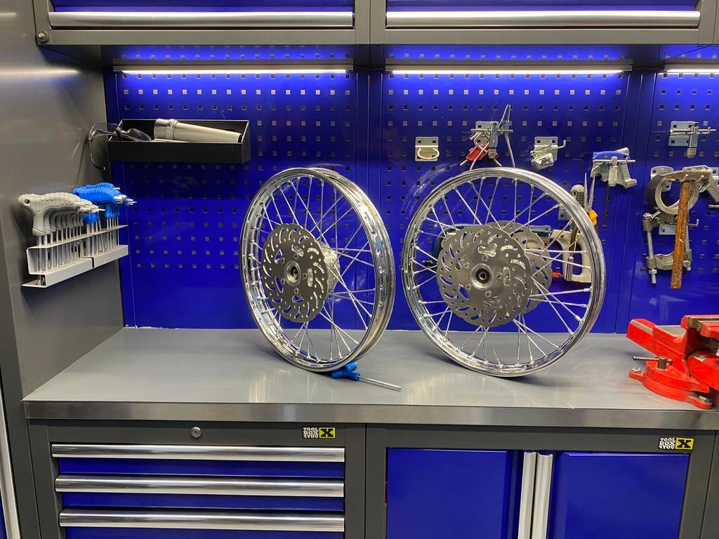 Zundapp Remschijven en spaakwielen met schijfrem actie prijs, Fietsen en Brommers, Brommeronderdelen | Zundapp, Zo goed als nieuw