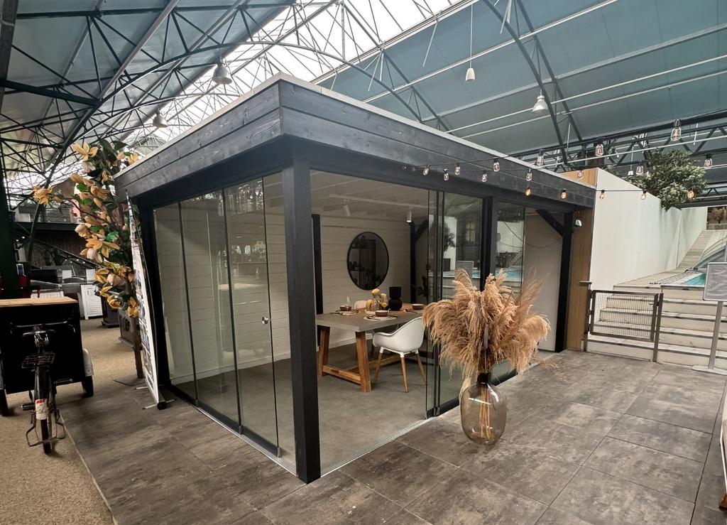 Showmodel Tuinhuis Lugarde | Maatwerk - OP = OP, Tuin en Terras, Ophalen, 200 tot 400 cm, Zo goed als nieuw, 500 cm of meer