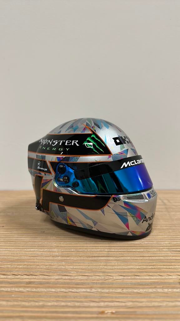 Oscar Piastri 2024 Singapore 1:2 scale helmet, Ophalen of Verzenden, Nieuw, Formule 1