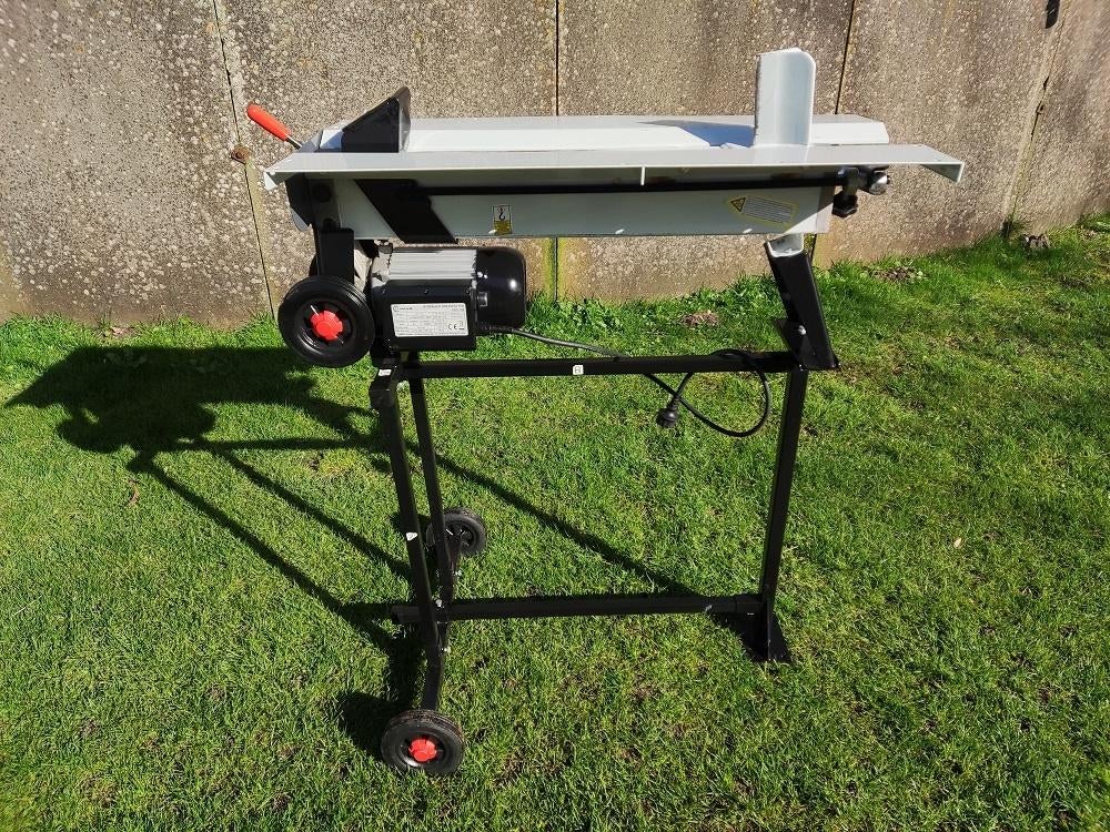 LUMAG houtklover (type HOS5N, kloofkracht 5 ton, DEMO), Lumag, Lumag, Liggend, Nieuw