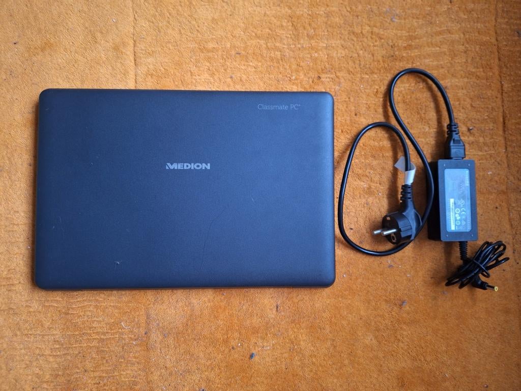 Medion Akoya E14409 Laptop, Computers en Software, Windows Laptops, Gebruikt, Met videokaart, Qwerty, Medion