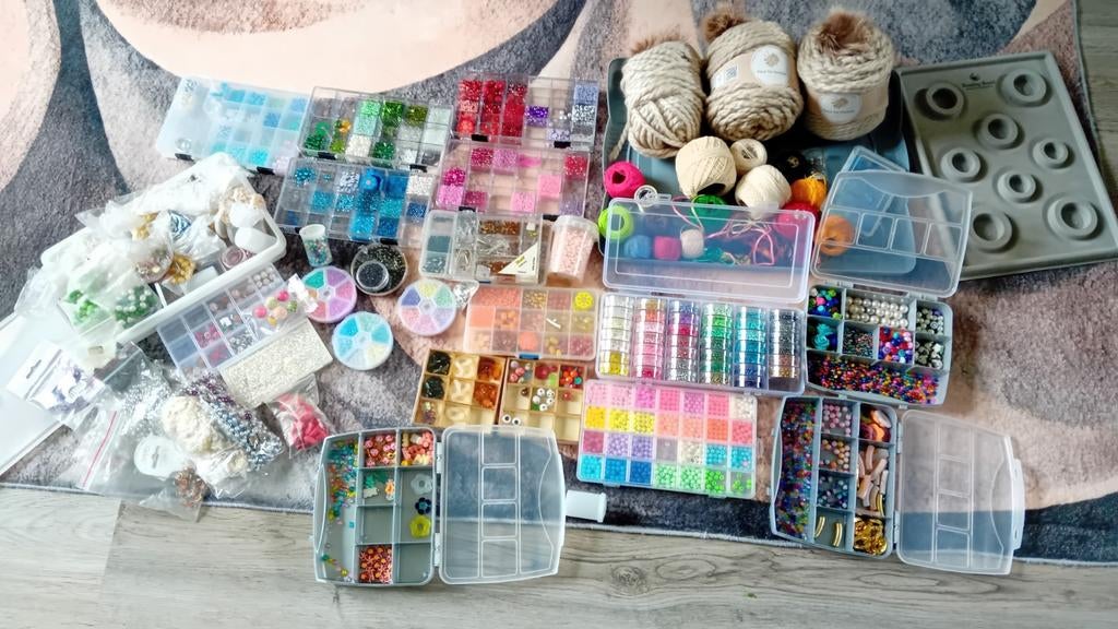 Grote partij kralen en hobby spullen, Hobby en Vrije tijd, Ophalen