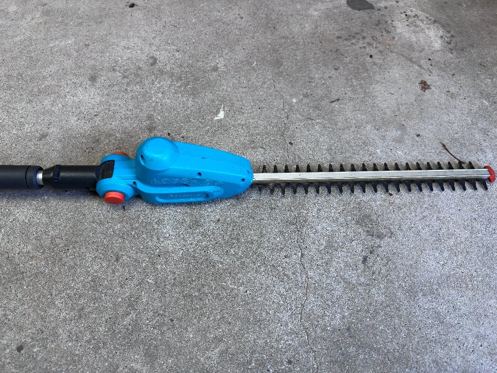 Gardena THS 42/18V P4A Accu-heggenschaar steel, Accu & Lader, Ophalen, Gebruikt, Accu, Gardena