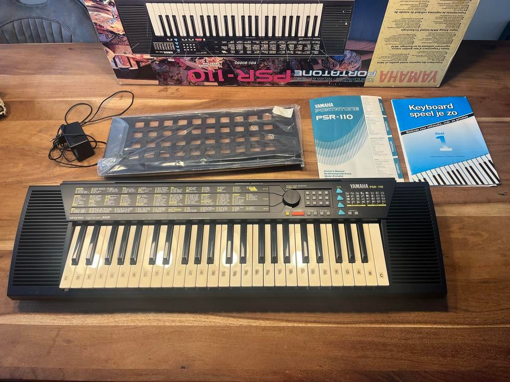 Yamaha Portatone PSR-110 Keyboard met originele doos, Muziek en Instrumenten, Keyboards, Gebruikt, 49 toetsen, Yamaha, Ophalen of Verzenden