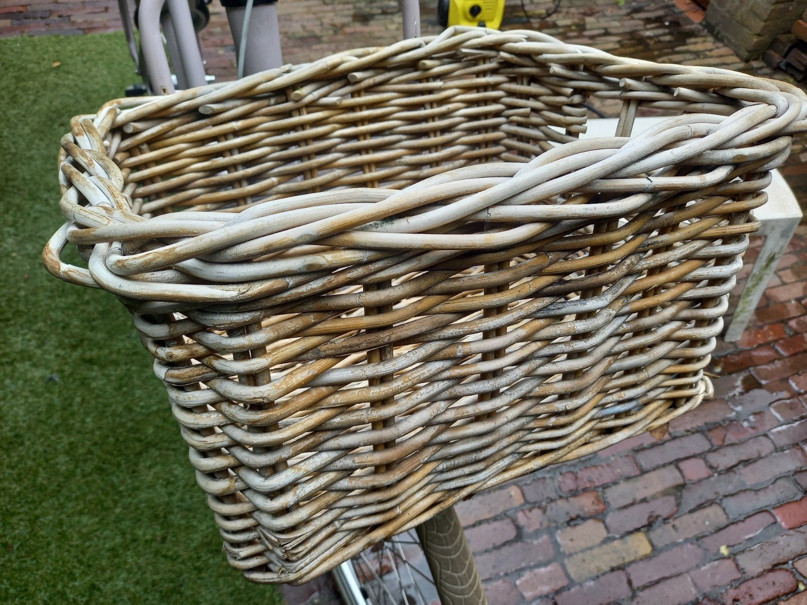 Diverse fietsmanden en rekken, Fietsen en Brommers, Fietsaccessoires | Fietsmanden, Ophalen, Gebruikt, Overige typen