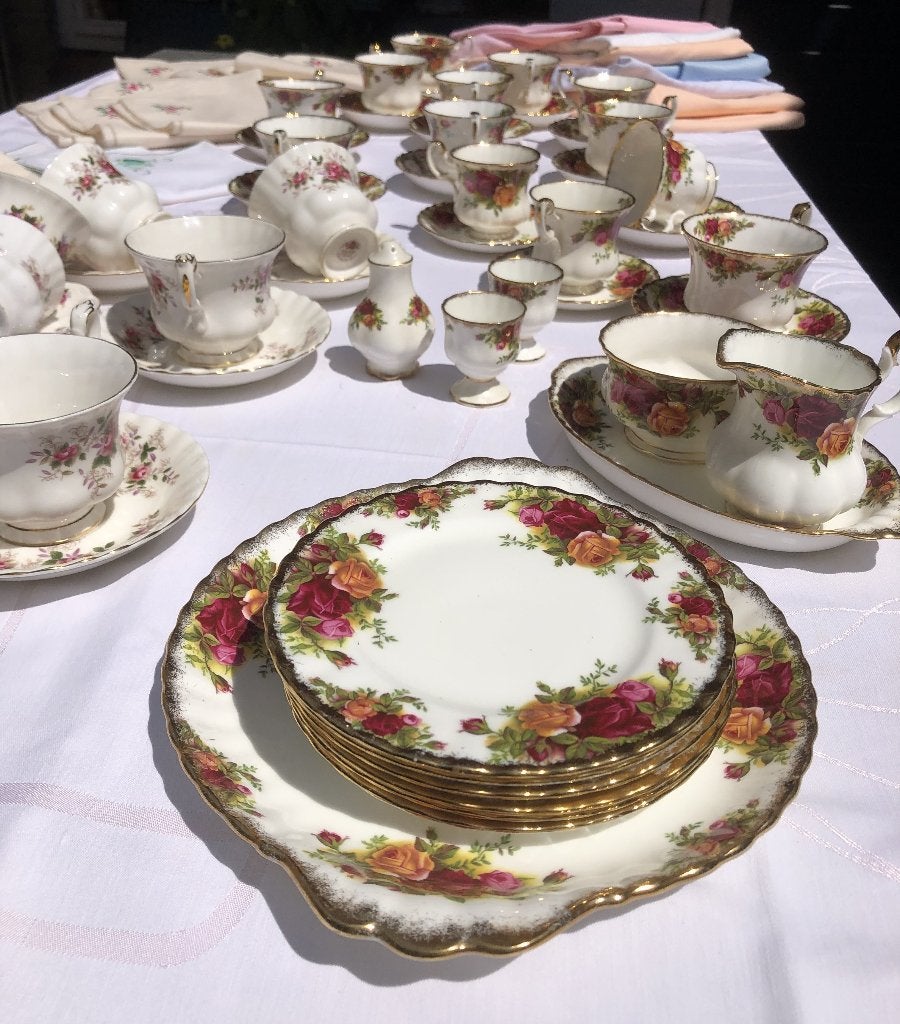 Servies, Royal Albert - Old Country Roses Bone China., Ophalen