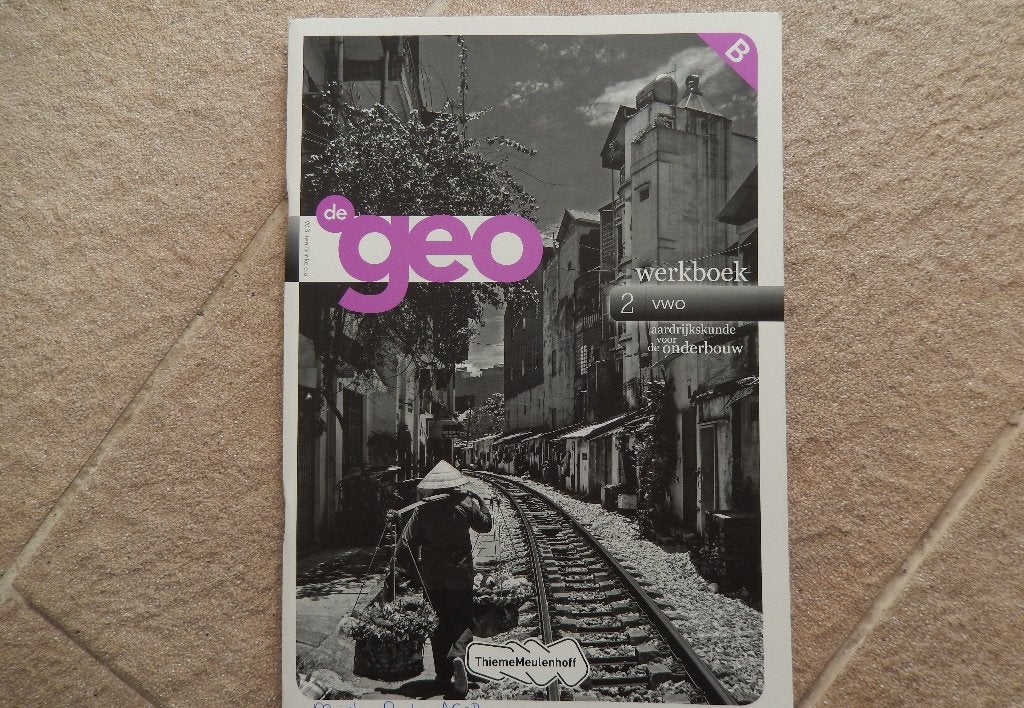 Thiememeulenhoff de Geo werkboek 2 VWO deel b aardrijkskunde, VWO, Ophalen of Verzenden, Aardrijkskunde, Nieuw