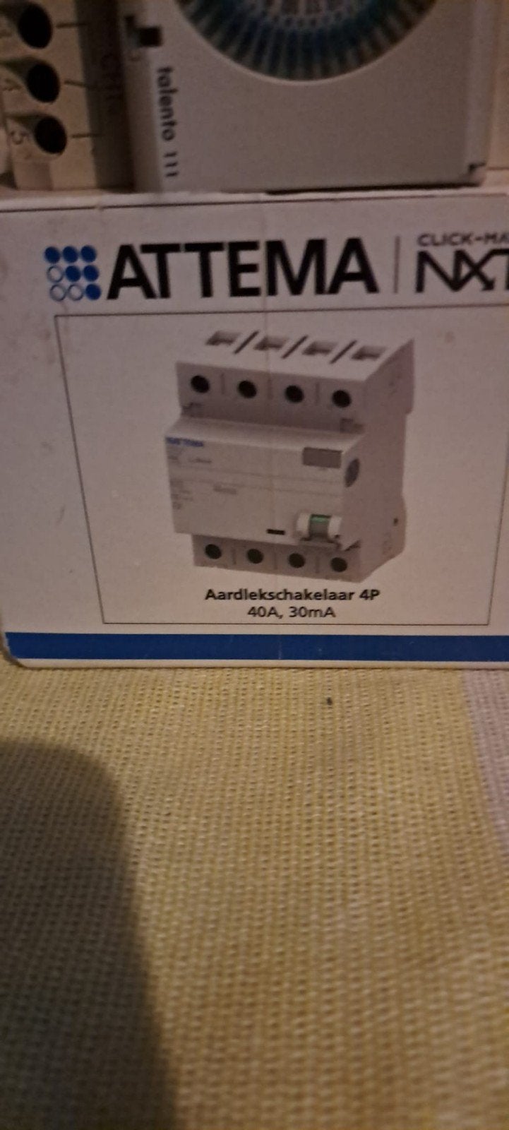 Attema Aardlekschakelaar 4P 40A 30mA, Ophalen of Verzenden