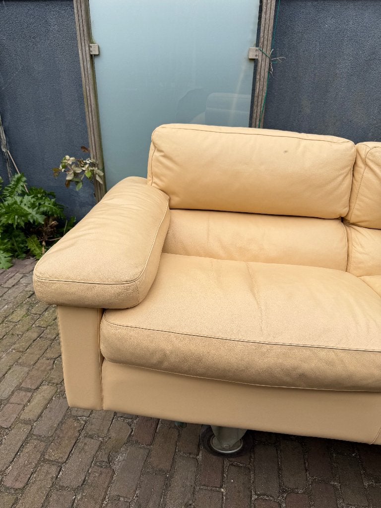 Sofa Petronia 603 Tito Agnoli Poltrona Frau nieuwstaat, Huis en Inrichting, Ophalen, Zo goed als nieuw, Hout
