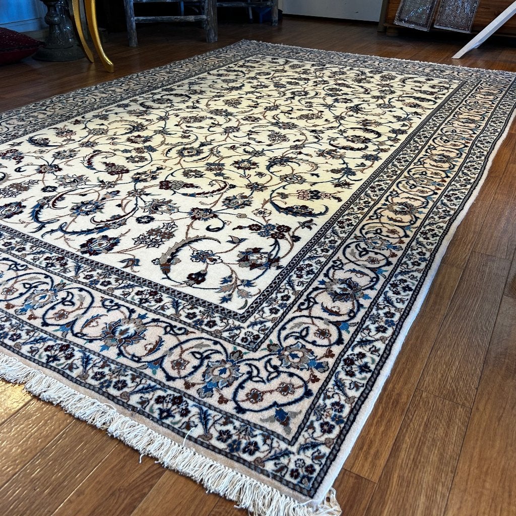 perzisch tapijt nain met zijde – 245 x 164 – Gratis bezorgd, Huis en Inrichting, Stoffering | Tapijten en Kleden, TTM Wonen, Meubels – (Perzische) Tapijten en Woonaccessoires