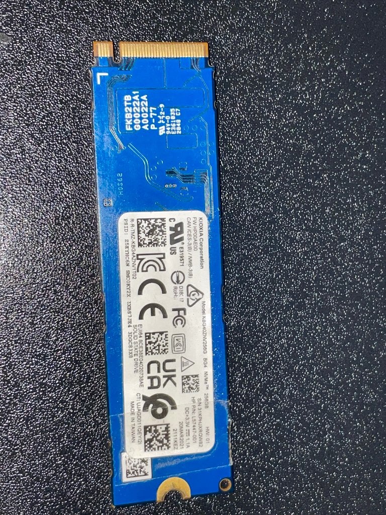 Kioxia NVMe SSD 256GB M.2 - Zo goed als nieuw, Intern, 256GB, Server, SSD
