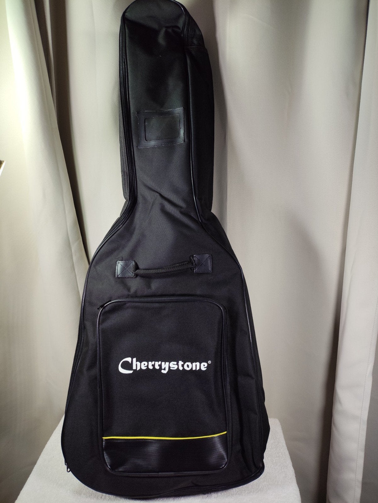 Nieuwe gitaartassen / gigbags voor gitaren en Ukeleles, Muziek en Instrumenten, Ophalen of Verzenden, Nieuw, Akoestische gitaar