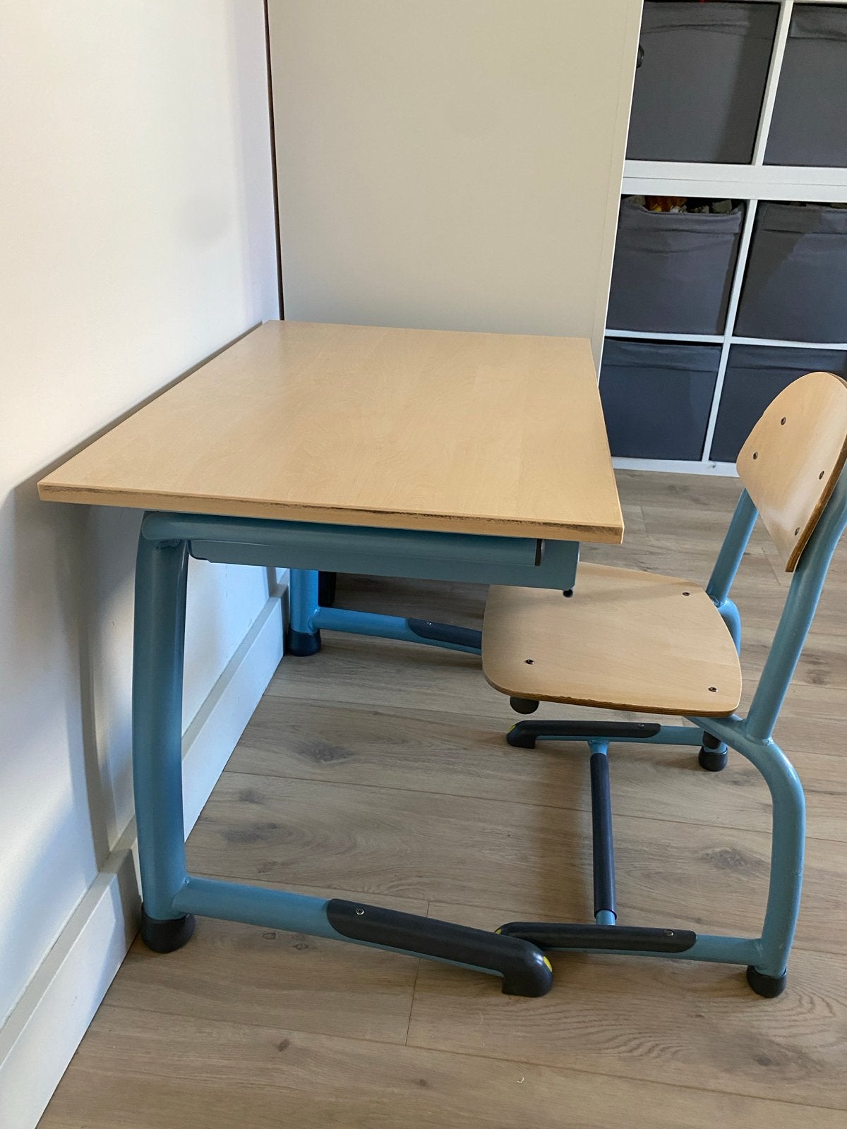 Schoolbureau met stoel, Ophalen, Gebruikt, Tafel(s) en Stoel(en)