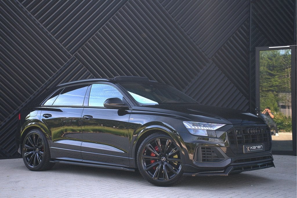 Audi Q8 55 TFSI e quattro ACC Pano Matrix Stoelvent B&O RS-S, Auto's, Audi, Automaat, 12 maanden, Gebruikt, Zwart