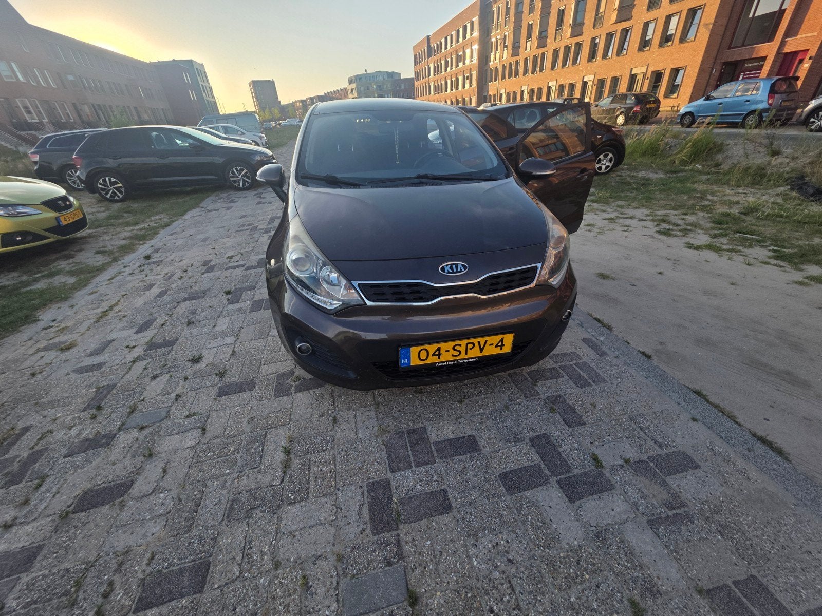 Kia Rio 1.2 I 5DRS 2011 Bruin, Auto's, Kia, 450 kg, 40 €/maand, 4 cilinders, Bruin