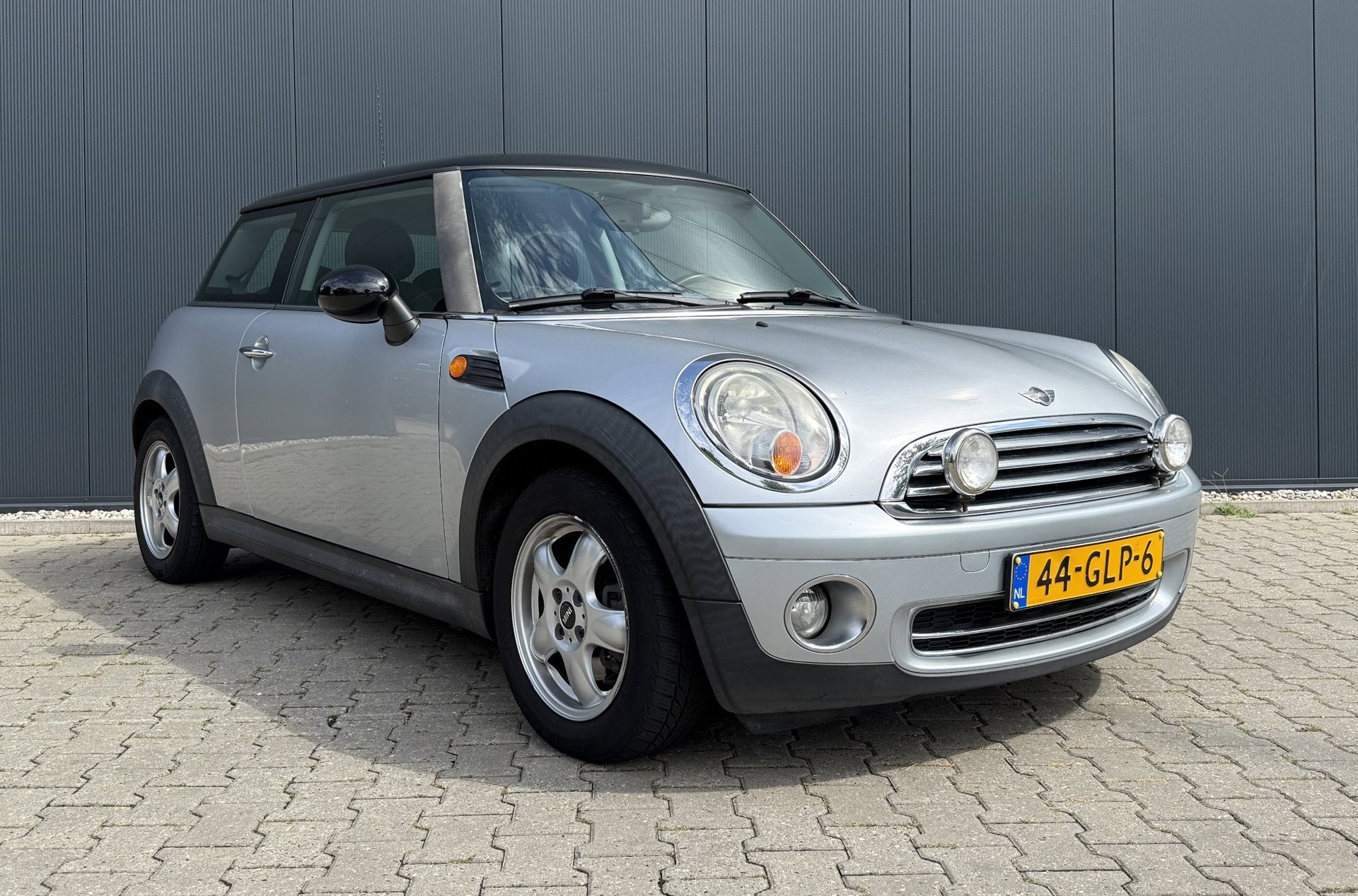 Mini 3-Deurs 1.6 Cooper Pepper Airco Ketting vervangen NAP, Auto's, Voorwielaandrijving, Stof, Gebruikt, 4 cilinders