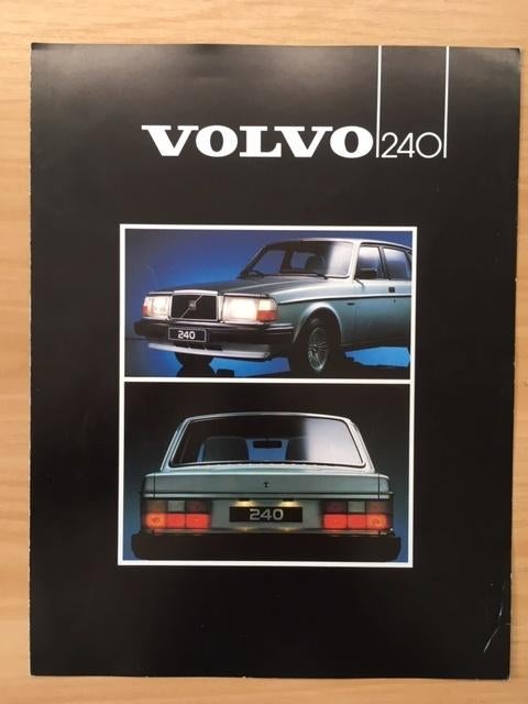 Autofolder/Brochure     Volvo   240  serie     NL, Ophalen of Verzenden, Zo goed als nieuw, Volvo