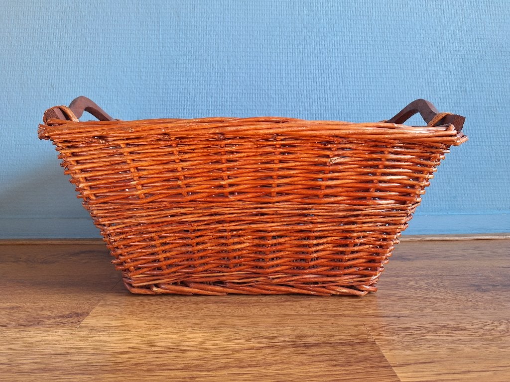 Stevige Rieten Mand, Huis en Inrichting, Woonaccessoires | Schalen en Manden, Mand, Nieuw, Ophalen of Verzenden, Riet