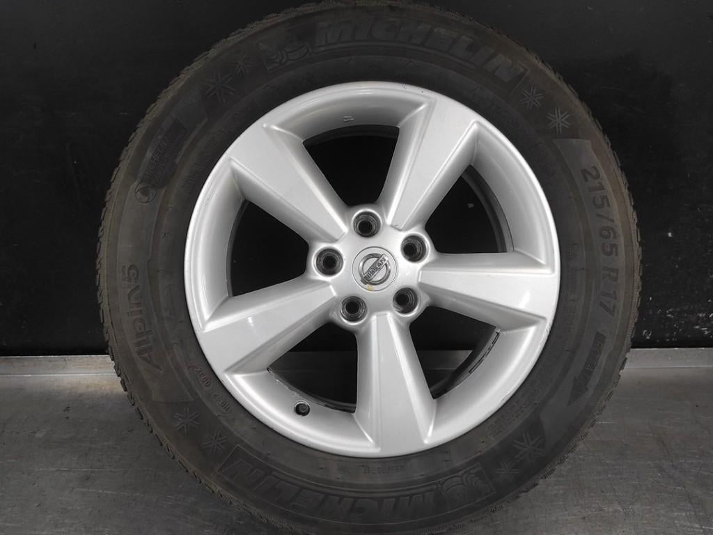 Velgen set + banden Nissan Qashqai/Juke 2011 ( 215-65-R17 ), Banden en Velgen, 17 inch, Personenwagen, Gebruikt