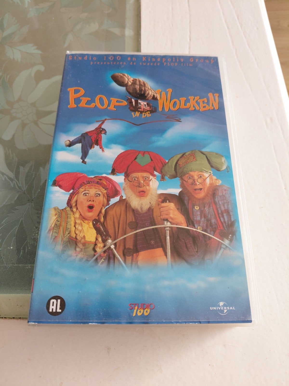Kabouter Plop in de Wolken Videoband. Studio 100., Gebruikt, Alle leeftijden, Ophalen of Verzenden, Kinderprogramma of -film