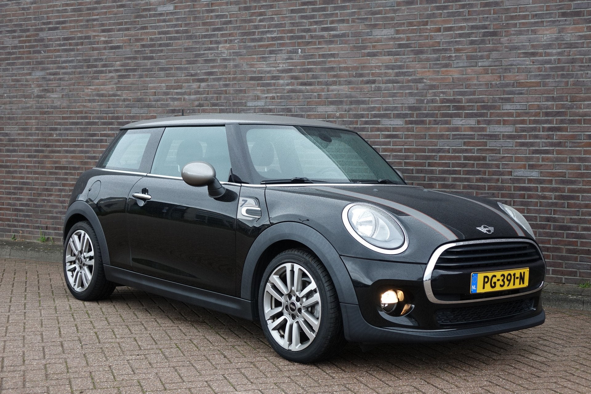 MINI 3-deurs 1.5 Cooper Seven Edition Business prachtige aut, Auto's, Mini, Voorwielaandrijving, 136 pk, Gebruikt, Euro 6