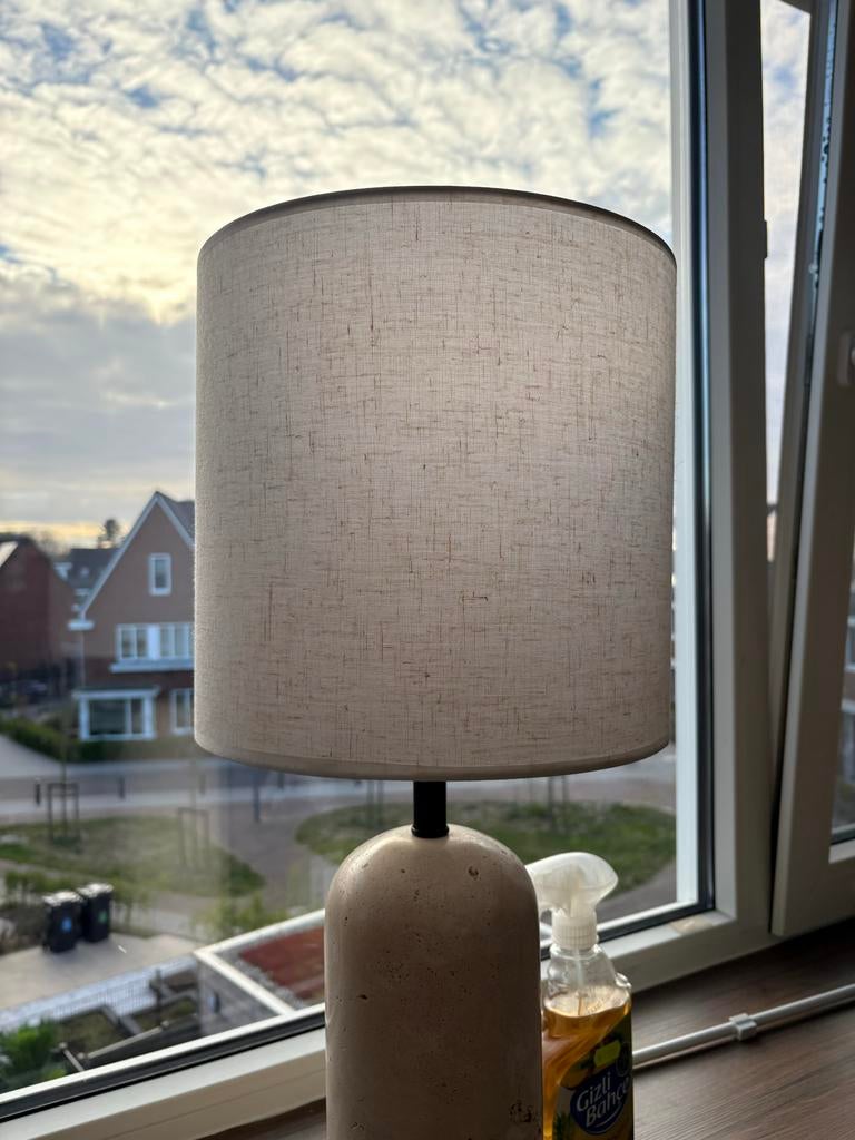 Travertin tafellamp met grote kap, Ophalen, 50 tot 75 cm, Nieuw, Stof