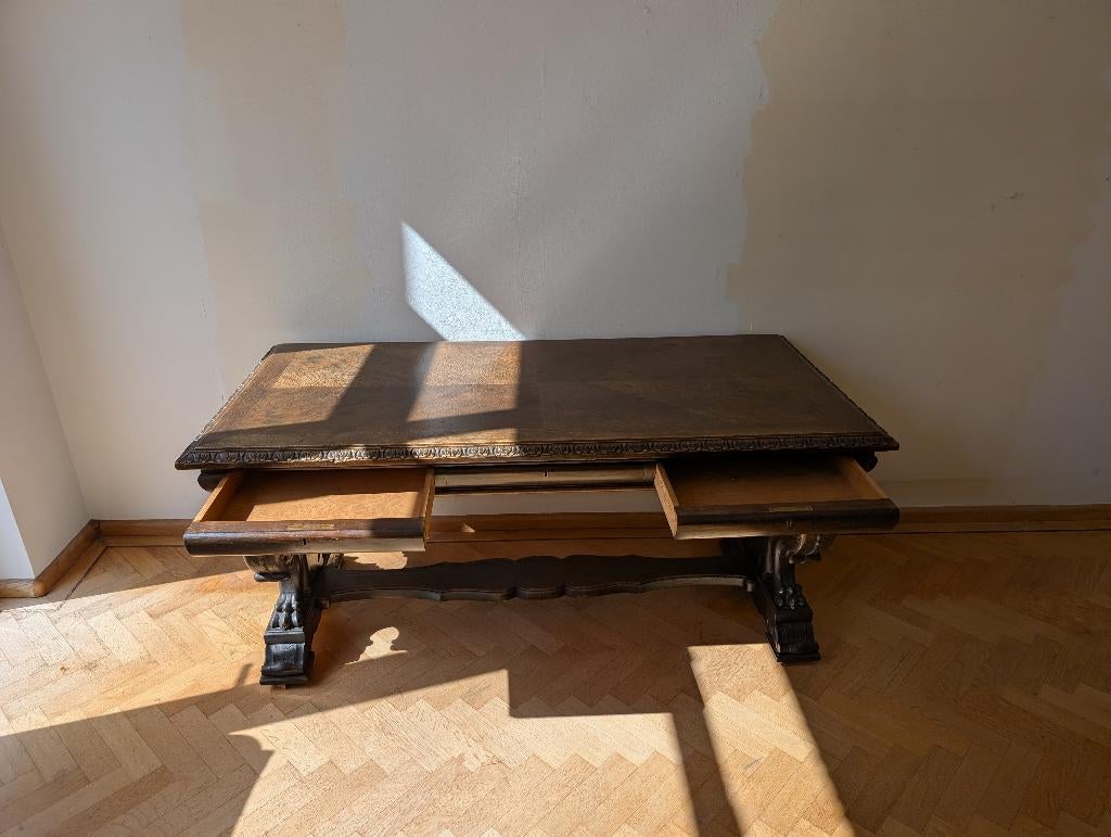 Antieke Engelse bureautafel, Ophalen