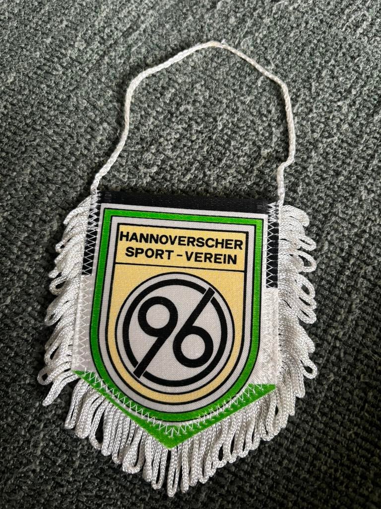 Hannover ‘96 vaantje, Verzamelen, Sportartikelen en Voetbal, Ophalen of Verzenden, Zo goed als nieuw, Buitenlandse clubs, Vaantje of Sjaal