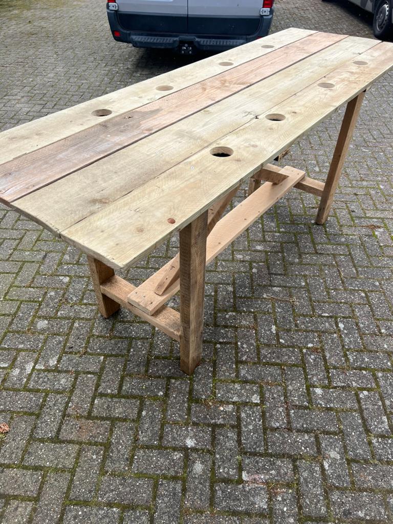Mooie zelfgemaakte buiten/bier tafel, Ophalen