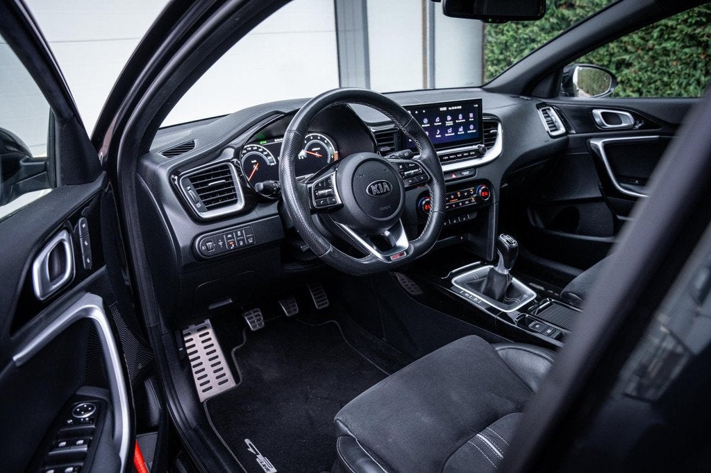 Kia ProCeed 1.0 T-GDI GT-PlusLine I Winterpack I Camera I Ca, Voorwielaandrijving, Stof, Zwart, Origineel Nederlands