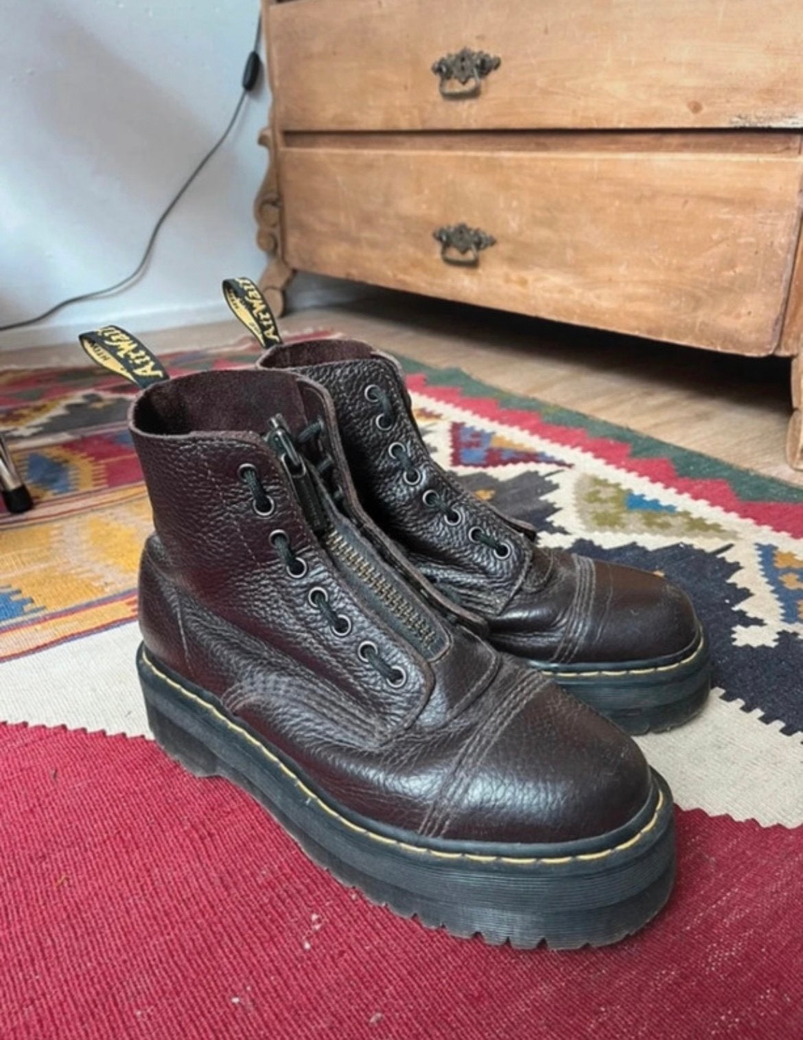 Dr martens platform maat 40, Ophalen of Verzenden, Zo goed als nieuw, Overige kleuren