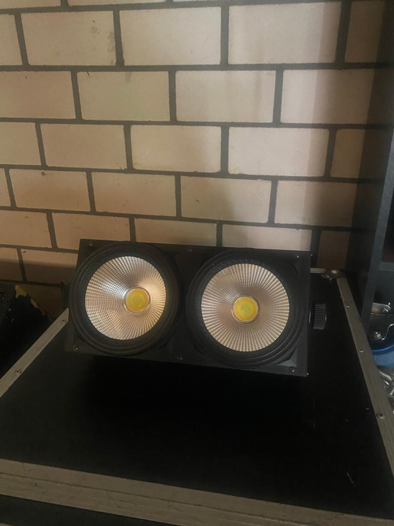 Blinder 200W, Muziek en Instrumenten, Licht en Laser, Ophalen, Zo goed als nieuw, Licht