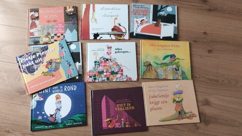 Kom in Sinterklaassferen; pakket Sinterklaasboeken nu €7!, Ophalen of Verzenden, Zo goed als nieuw
