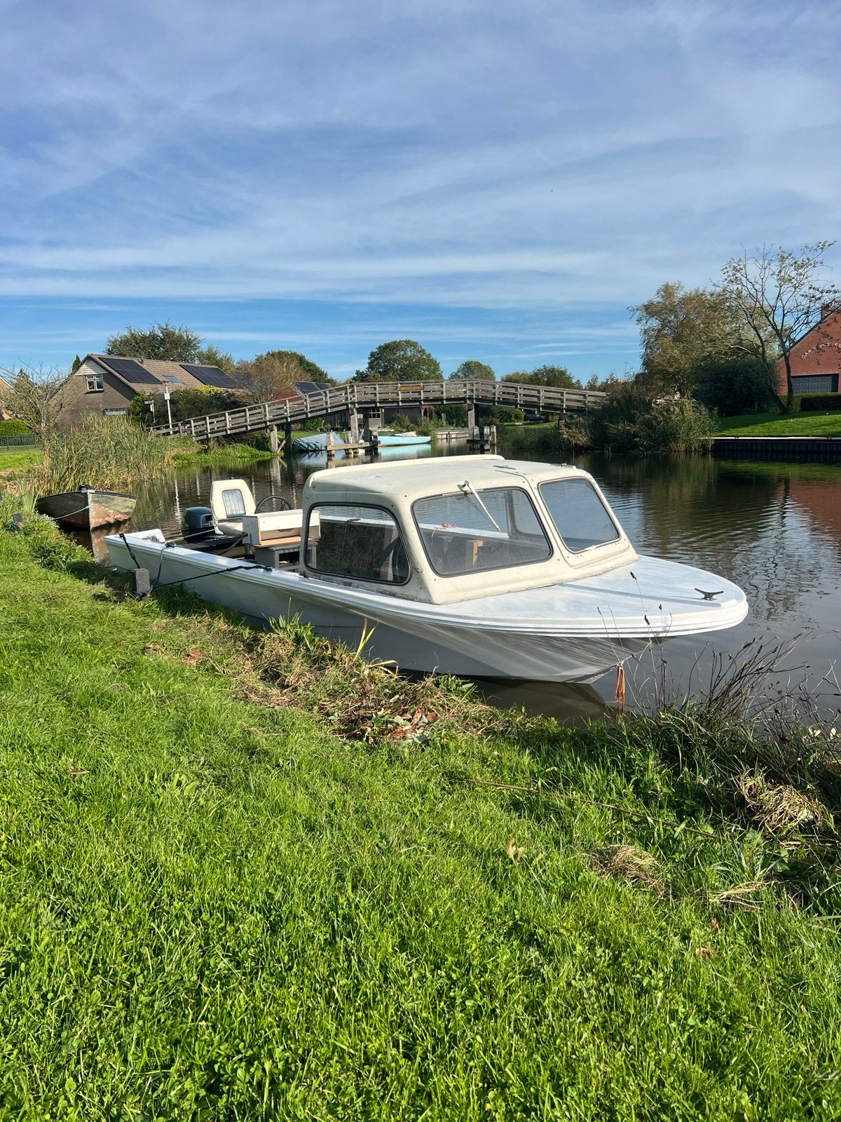 Stabiele polyester motorboot met kajuit, Watersport en Boten, Ophalen, Gebruikt