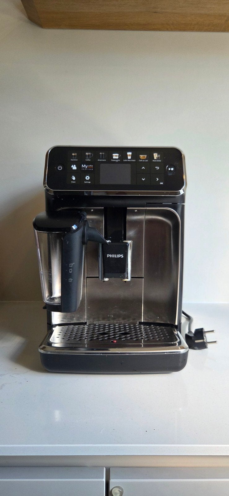 Philips 5400 EP5447/90 LatteGo, Ophalen, Afneembaar waterreservoir, Koffiemachine, Zo goed als nieuw