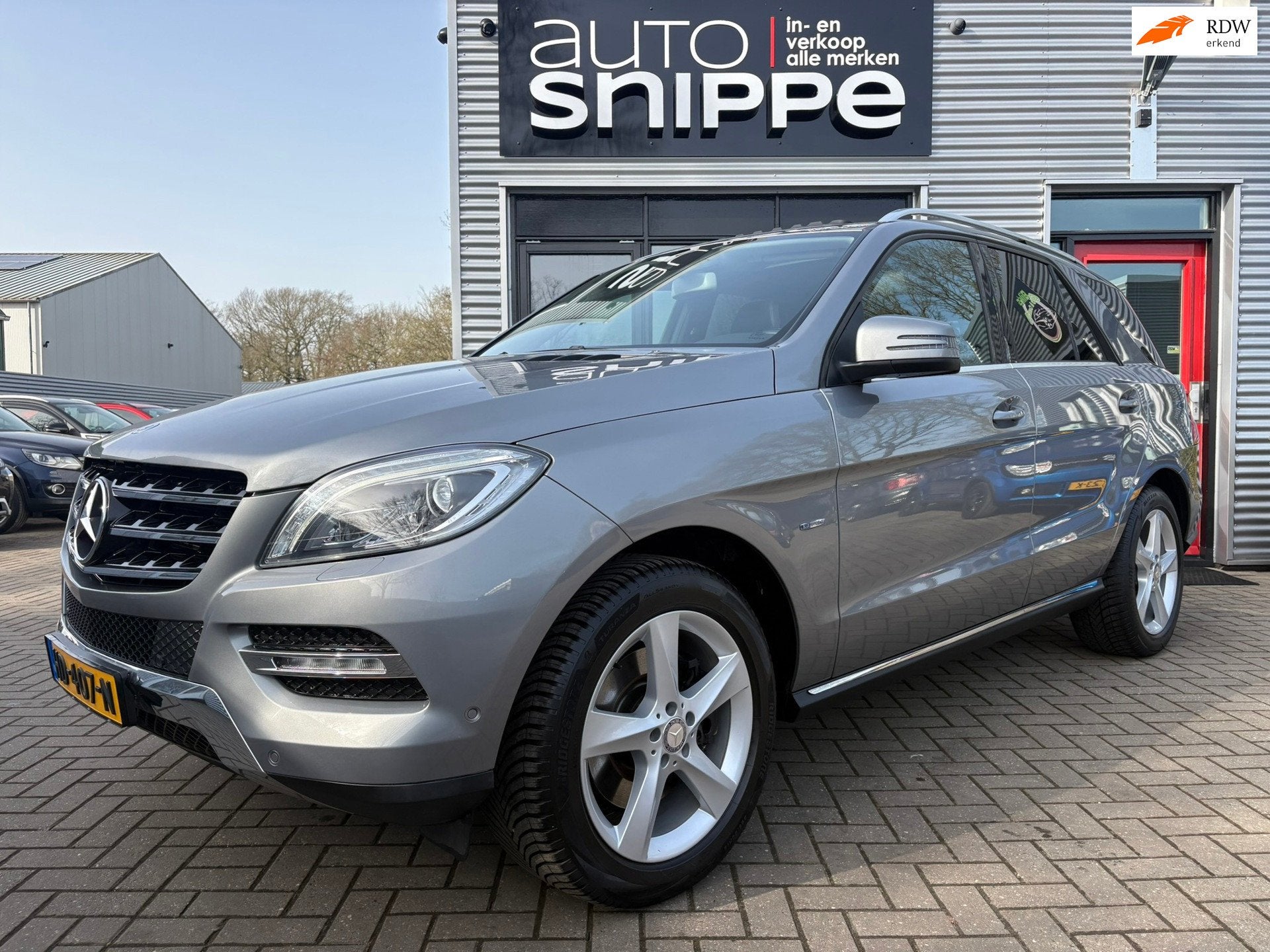 Mercedes-Benz M-klasse 350 -V6-AUTOMAAT-OPEN DAK-XENON-TREKH, Auto's, Mercedes-Benz, Automaat, Euro 5, Gebruikt, Zwart