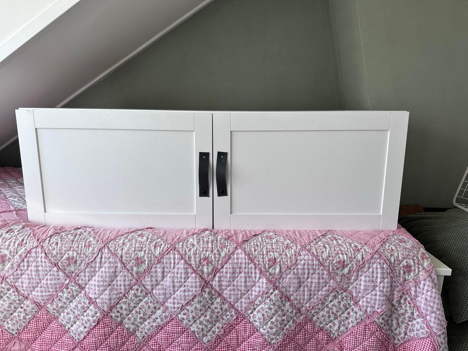 Witte besta kast ikea met twee deurtjes, Ophalen, Gebruikt, 100 tot 150 cm, Minder dan 100 cm