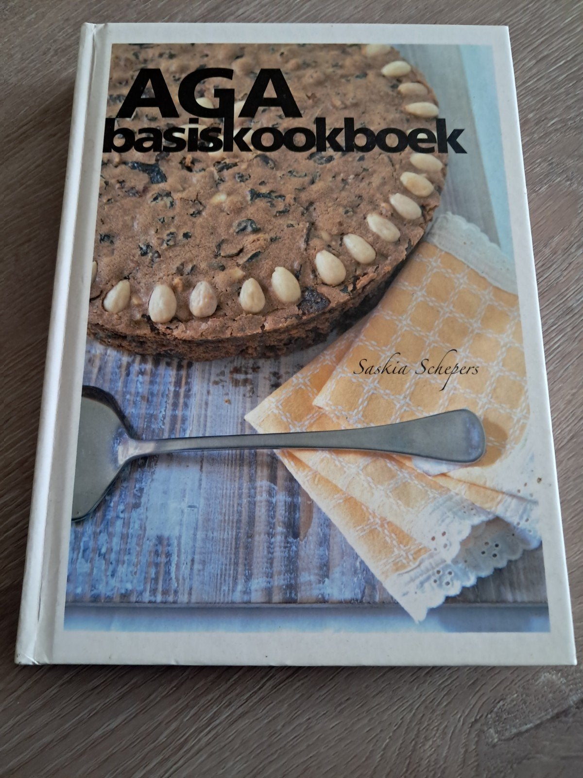 AGA basiskookboek - Saskia Schepers, Voorgerechten en Soepen, Ophalen of Verzenden, Zo goed als nieuw, Saskia Schepers