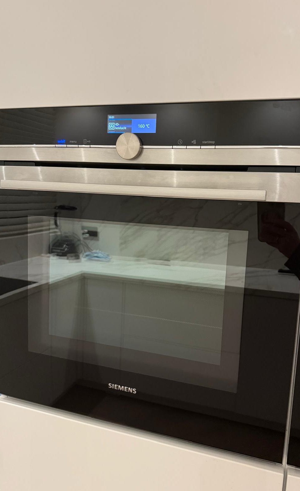 Siemens HM836GPS1 inbouw combi-magnetron met groot scherm, Ophalen, Zo goed als nieuw, Magnetronfunctie