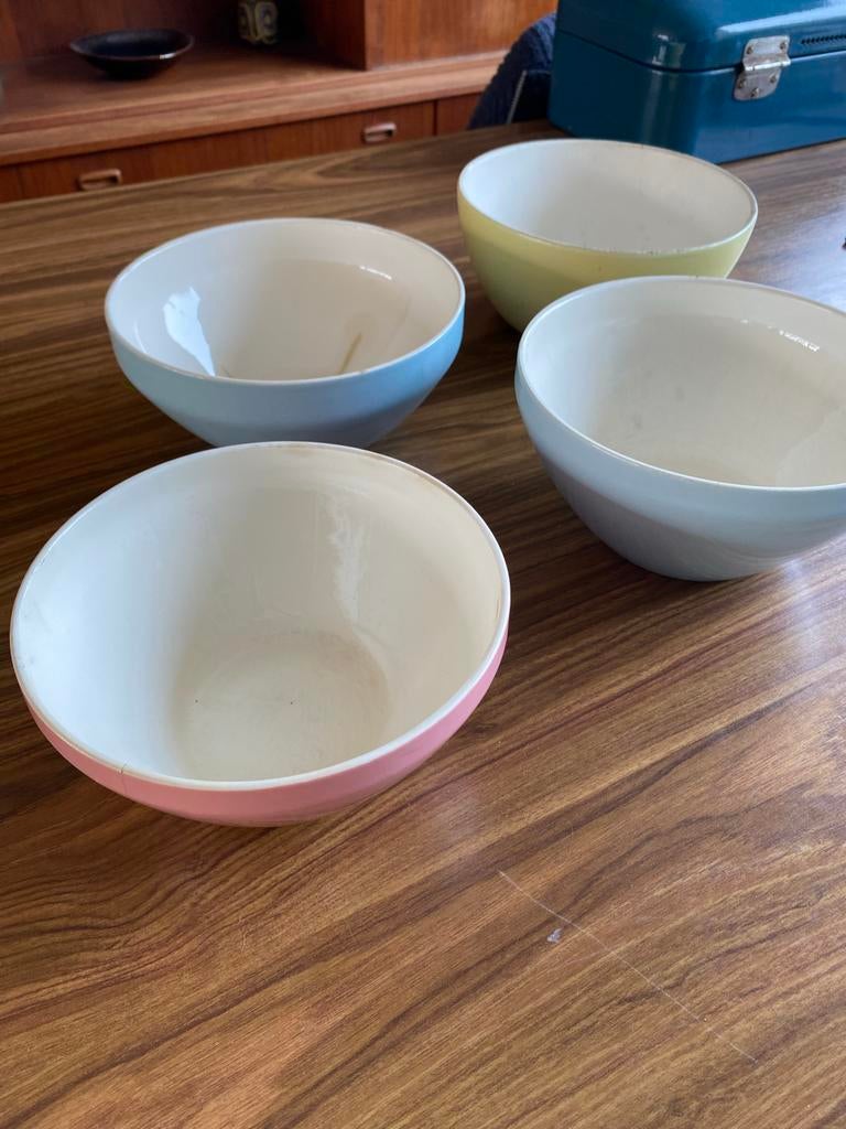 Nestschalen in pastelkleuren, Overige materialen, Gebruikt, Schaal, Rond