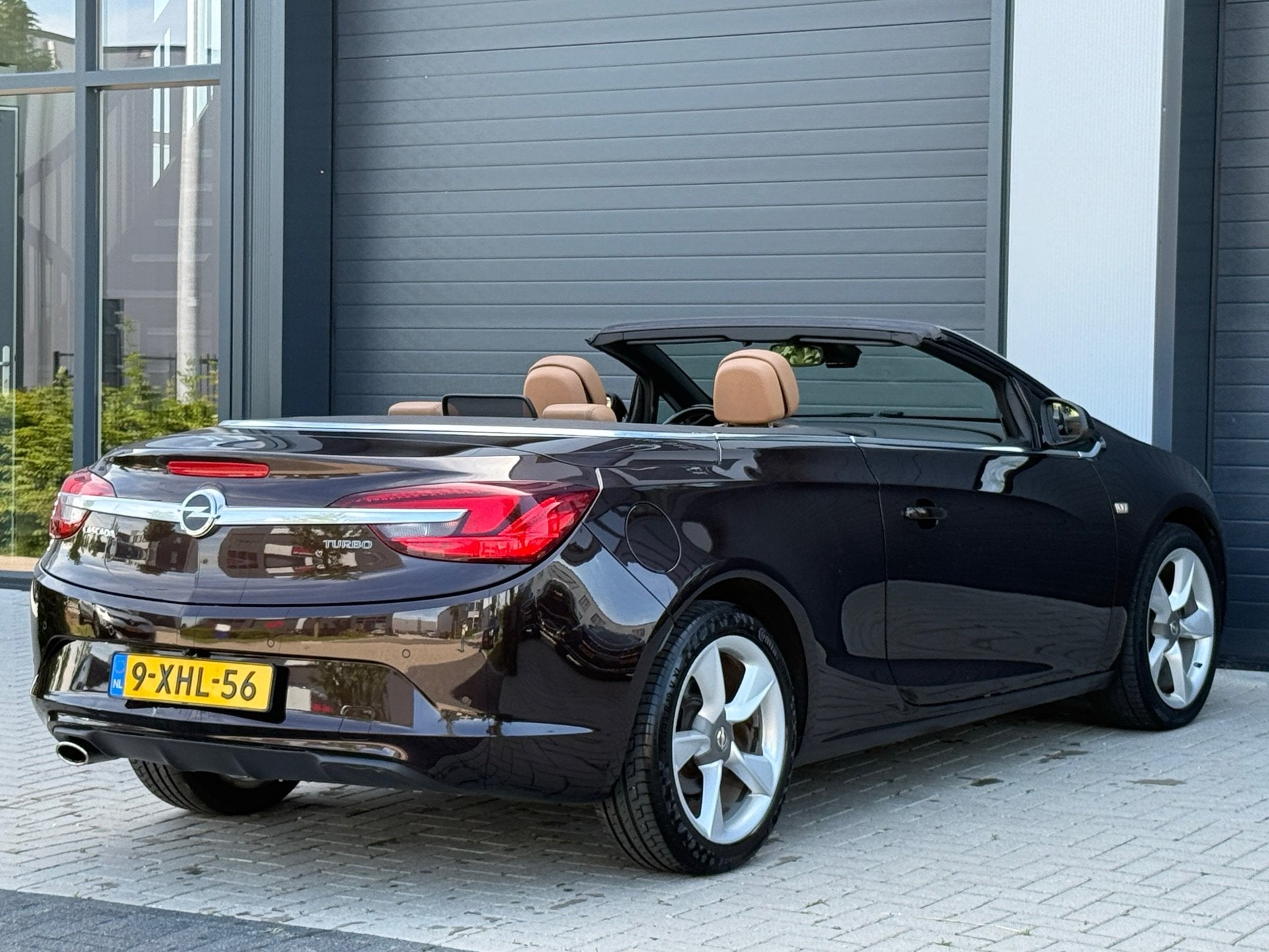 Opel Cascada 1.6 Turbo Cosmo / NAP / AUTOMAAT / BOMVOL, Auto's, Euro 5, Gebruikt, 4 cilinders, 4 stoelen