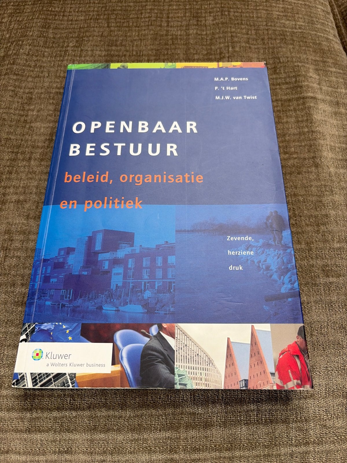 Openbaar Bestuur: Beleid, Organisatie en Politiek, Ophalen, Zo goed als nieuw, Politiek en Staatkunde, Nederland