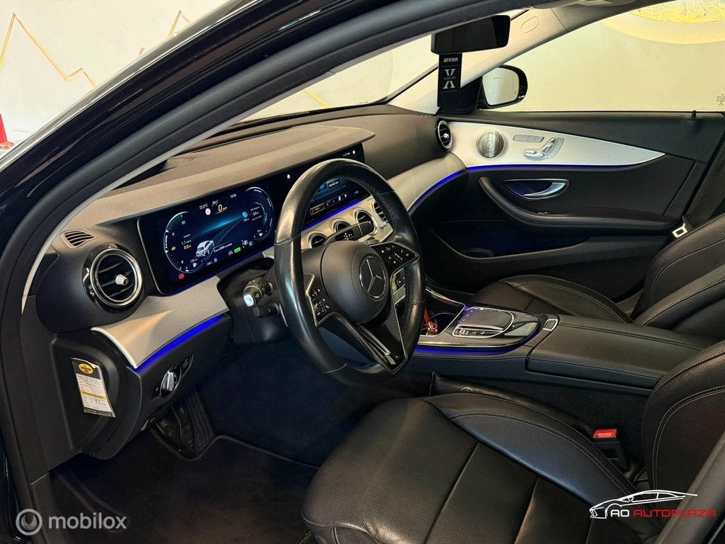 Mercedes E-klasse Estate 300 de Panorama/Keyless/Burmester/3, Auto's, Automaat, Achterwielaandrijving, 4 cilinders, Zwart