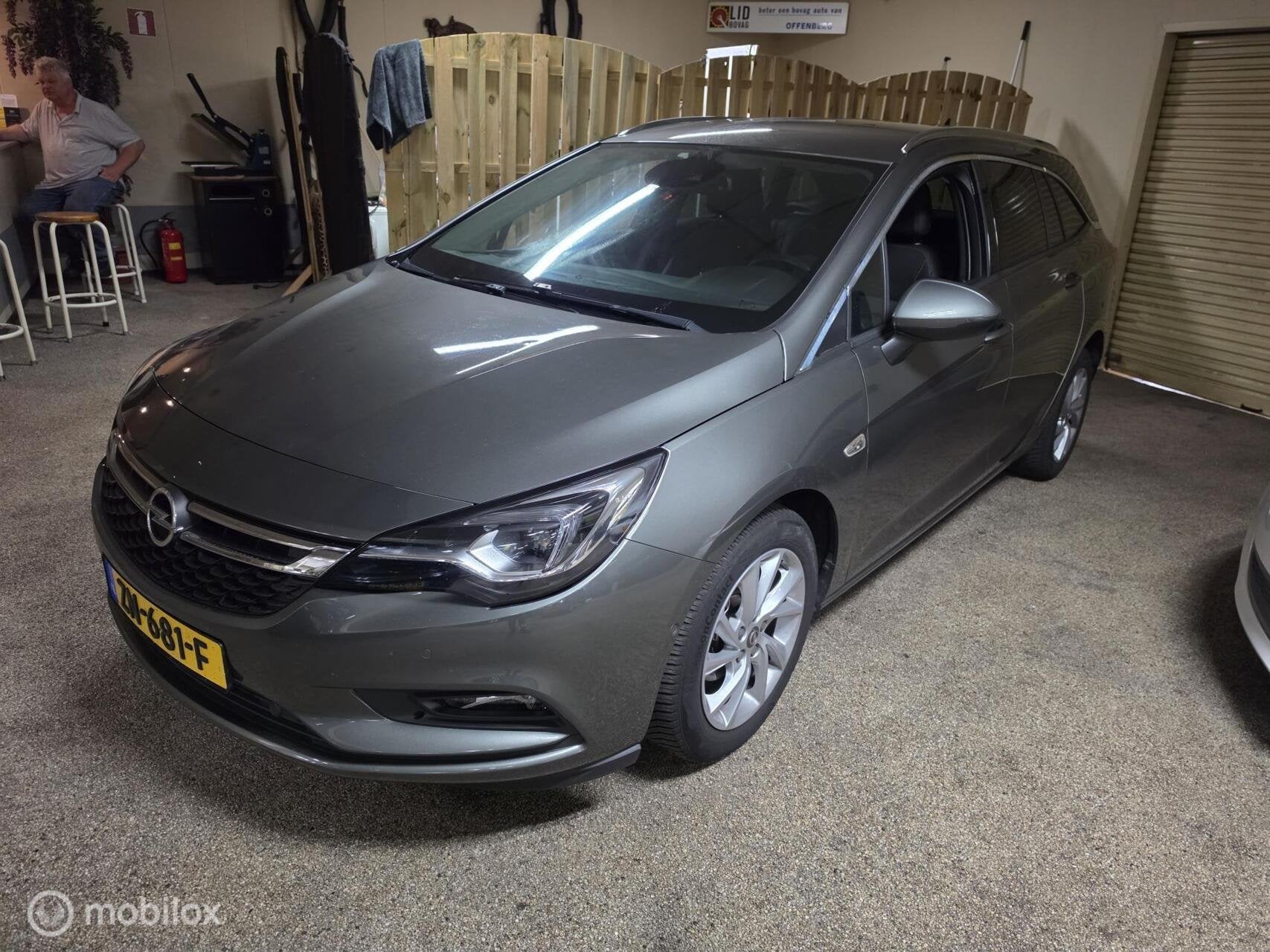 Opel Astra Sports Tourer 1.0 Turbo Innovation (LEES TEKST), Auto's, Gebruikt, Euro 6, 1178 kg, 620 kg