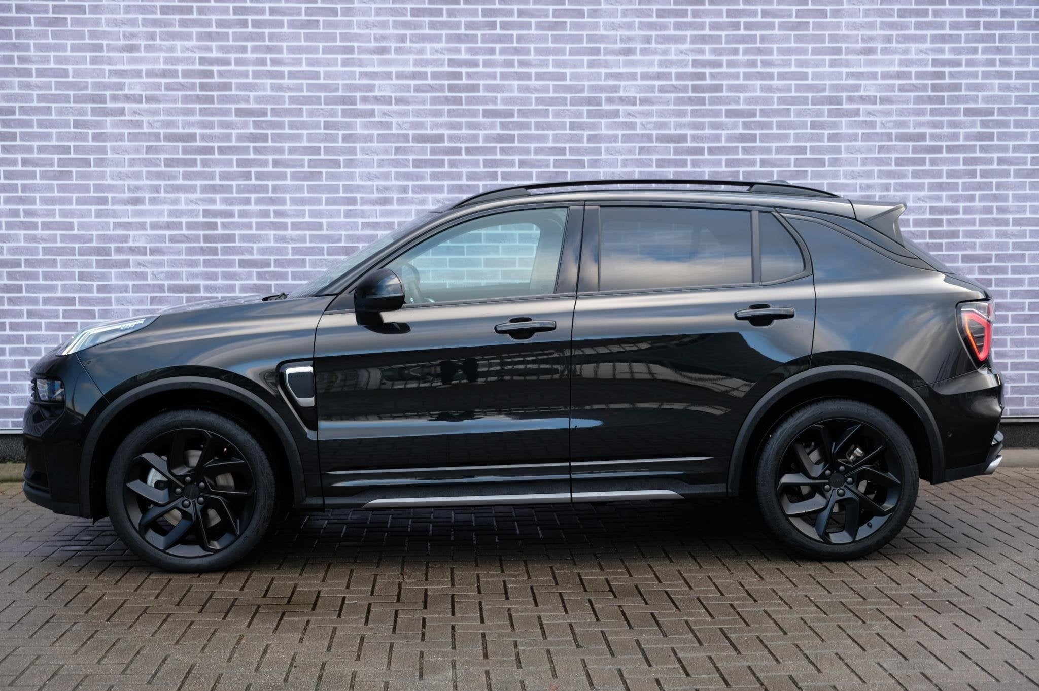 Lynk & Co 01